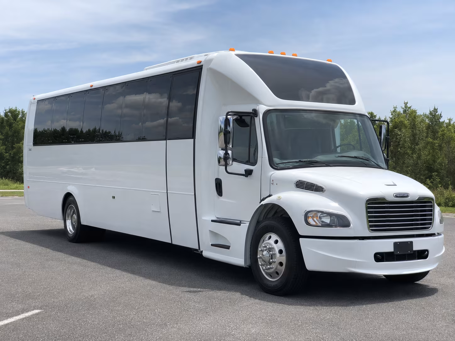 El Paso Birthday, Sweet 16, & Quinceañera Transportation party bus exterior