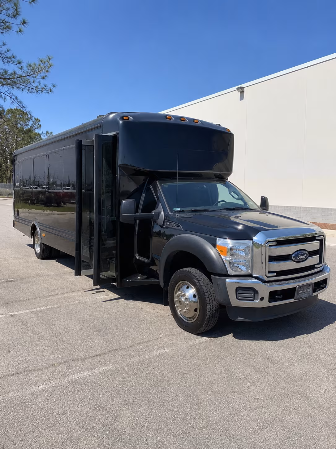 Las Cruces Winery Tour & Pub Crawl Transportation