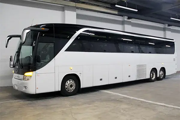 El Paso 32 Passenger Shuttle Bus